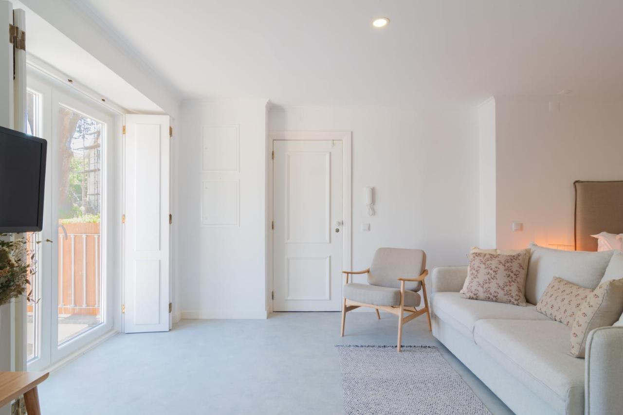 Chalet Maria Da Assuncao By Lovelystay Estoril Exterior photo